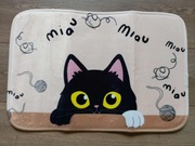 Dywanik łazienkowy z kotem i myszkami