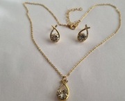 Zestaw kolczyki + wisiorek - imitacja złota (D58)