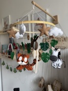 Karuzela do łóżeczka z grzechotką