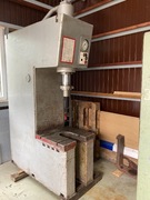 Prasa hydrauliczna wysięgowa PHW-40 (PHWN) 40 ton