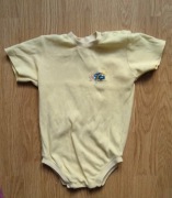 Żółte bawełniane body z krótkim rękawem Zodiak 98 