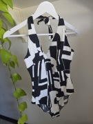 Strój kąpielowy jednoczęściowy Esprit 42 / XL 85D czarno-biały nowy