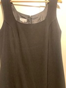 Dan-ko ołówkowa sukienka prosta wyszczuplająca mała czarna duża