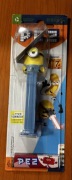 PEZ - MINIONKI - MINIONS - DOZOWNIK DO CUKIERKÓW - NIEBIESKA NÓŻKA