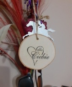 Bombka choinkowa drewniana. Zawieszka, dodatek do prezentów.