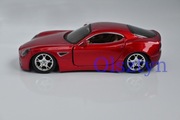 Model Alfa Romeo 8C Competizione; BBurago w skali 1:32