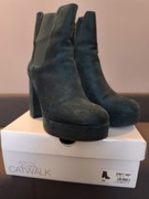 Zielone buty na obcasie marki Catwalk 
