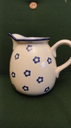Ceramiczny dzbanek mlecznik 