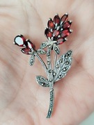 Srebrna broszka - srebro 925 + granaty + markazyty 