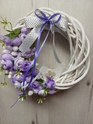 Wiosenno-wielkanocny wianek na drzwi 