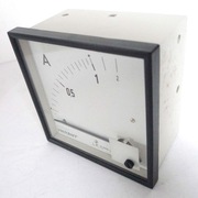 Amperomierz Volcraft 2A analogowy panelowy 96,5x96,5mm