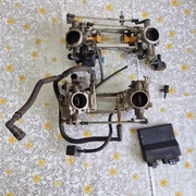 Suzuki GLADIUS sfv 650 przepustnica kpl moduł czujniki