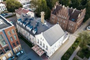 Nieruchomość Odrestaurowana Kamienica w Centrum – Działający Biznes