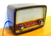 Sprzedam małe radio lampowe PHILIPS