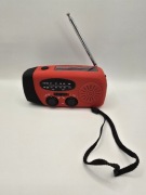 Radio z panelem solarnym 