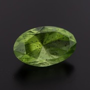 Peridot (rzadka, szlachetna odmiana Oliwinu)