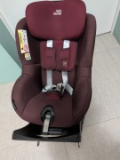 Britax Romer Dualfix M i-Size - obrotowy fotelik samochodowy 0-18 kg