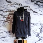 Granatowa Bluza z Haftem Gant S