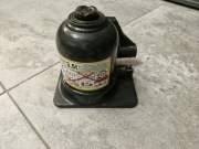 Lewarek podnośnik koła hydrauliczny Iveco Daily 