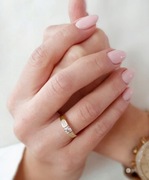 Zloty pierścionek r 17-18