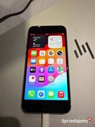 iPhone SE 2020 biały/szary 64GB Stuknięty z dwóch stron