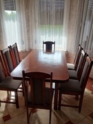 Stół + 8 krzeseł do jadalni 