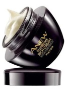 Luksusowy odmładzający krem do twarzy do cery dojrzałej 45+ Avon 50 ml