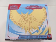 Pokémon TCG: ParadoxElite Trainer Box Roaring Moon