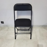 Zestaw 4 krzeseł składanych – czarne | VINGLI | Nowe