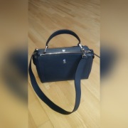 Torebka skórzana FENDI granatowa 