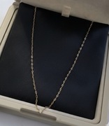 Delikatny złoty łańcuszek 585.14k