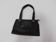 Guzini czarna torebka do ręki skóra