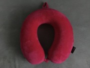 Pluszowa poduszka rogal ciemny róż