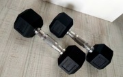 2x hantle 5kg, typu hex
