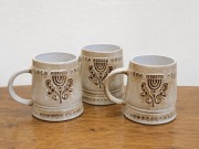 3 Ceramiczne Kufle do Grzańca – Styl Vintage / Folk – Unikatowy Komplet