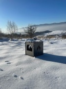 Przenośny składany grill i palenisko – idealny na biwak i do kampera