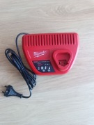 Milwaukee ładowarka 12v