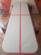KIKILIVE Mata Gimnastyczna Dmuchana Airtrack 300x100x10 cm + Pompka