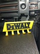 Wieszak na klucze DeWalt 