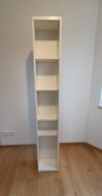 Biały regał Ikea 