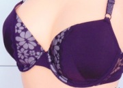 Matalan Retail usztywniany biustonosz w kwiatki 75DD