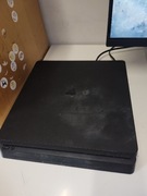 PlayStation 4 z ubrudzoną obudową 1tb