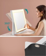 Lustro do makijażu z oświetleniem Led i Gniazdkiem sterowane dotykowo