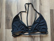 Paseczkowy czarny stanik harness na lato