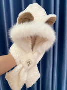 Nowa czapka z uszami białe futerko szalik cztery w jednym