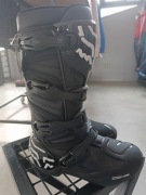 Buty FOX Youth Comp Boost blk/wht rozmiar Y5