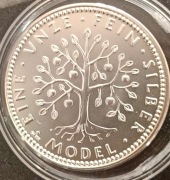 1 uncja Srebro 999 Drzewo szczęścia 2011 rok 