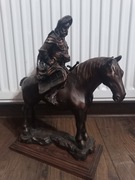 Rzeźba wojownik na koniu, ręcznie robiona, gips