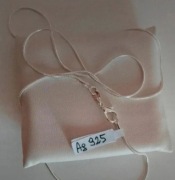 Nowy srebrny łańcuszek 45 cm długości z metką 1 mm szerokości żmijka wężyk