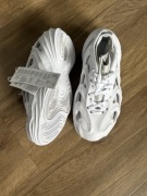 Buty białe Adidas sportowe ADIFOM Q